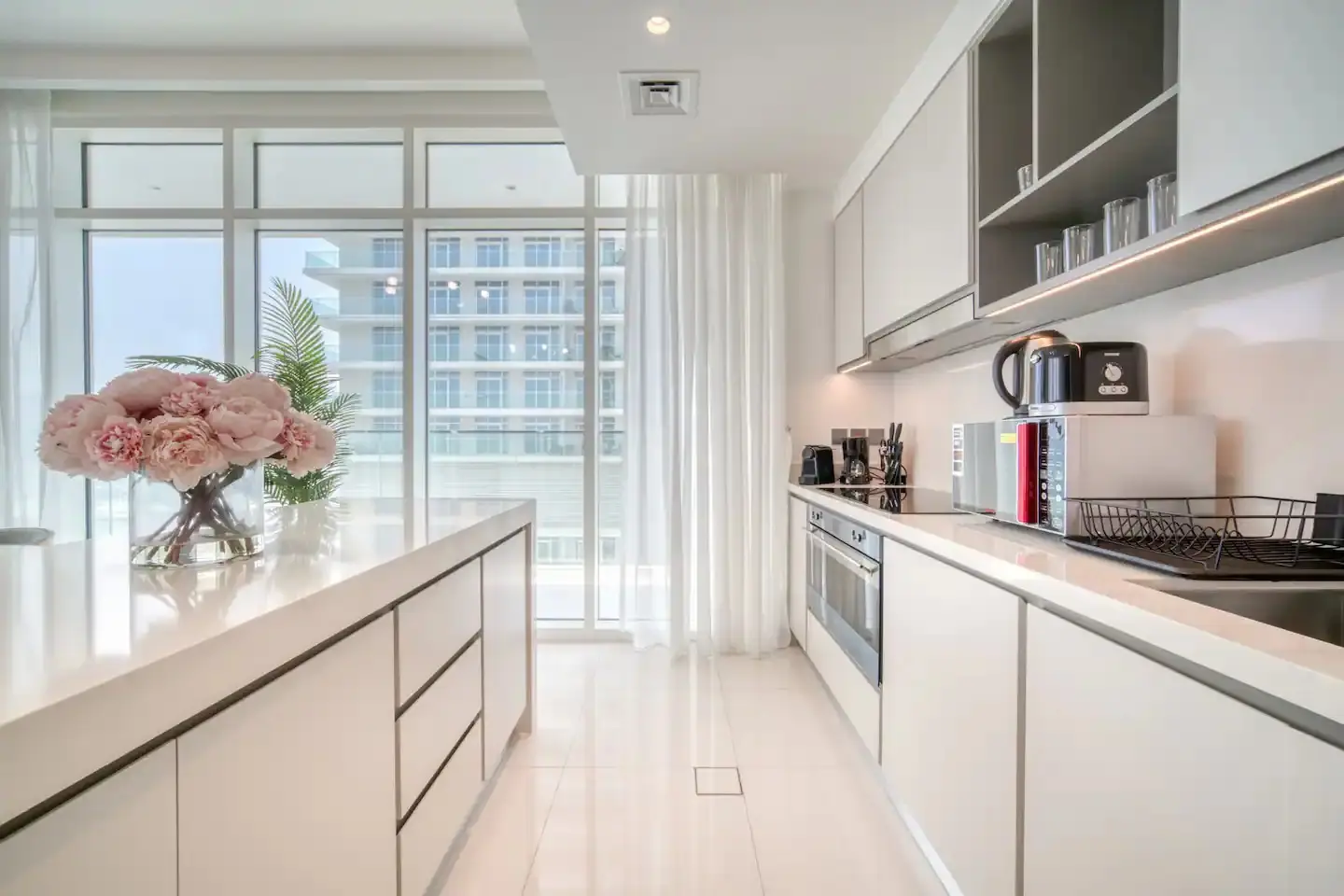 luxury kitchen renovation dubai